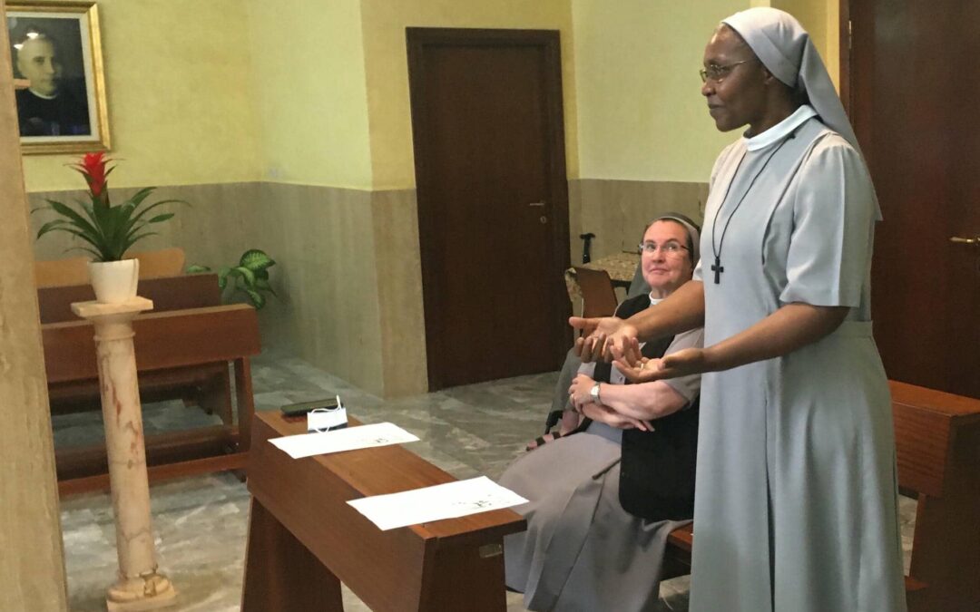 Celebramos 25 años de vida religiosa de la Hna. Marie Tiofack. Roma, 10 de septiembre 2020